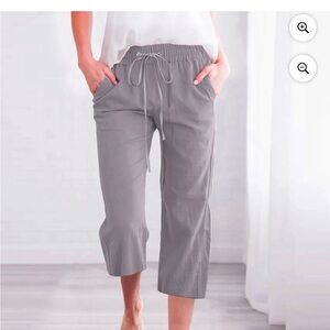 Women's Gray Cropped Capri Pants NWT